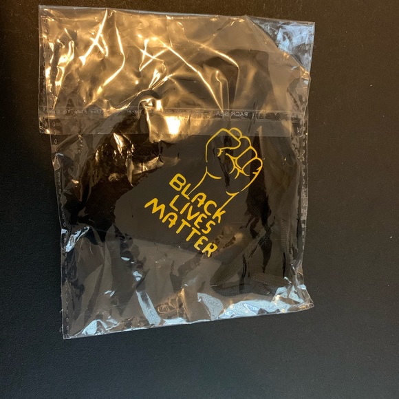 Black lives matter face mask BLM - Picture 2 of 4